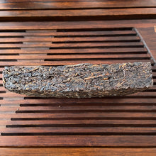 Cargar imagen en el visor de la galería, 2004 Changtai&quot;Meng Hai Cha Zhuan&quot; (Menghai Tea Brick) 250g Puerh Raw Tea Sheng Cha