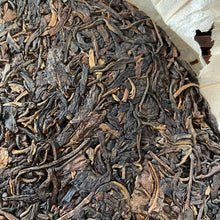 將圖片載入圖庫檢視器 2005 ChangTai &quot;Chang Tai Hao - Yun Nan Thi Tsi Bing Cha&quot; (Changtaihao - Yunnan Thitsi Beeng Tea) Cake 400g Puerh Raw Tea Sheng Cha