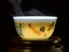 Load image into Gallery viewer, Porcelain Tea Cup "Ji Gang Bei" ( Rooster Cup ) Hand Painting 55ml / 130ml JingDeZhen Gongfu Cha Teawares - King Tea Mall - photo 4
