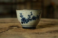 Load image into Gallery viewer, Rustic Porcelain 1 set of 4 Tea Cups, 60cc, Si Jun Zi (Four Gentlemen) - photo 6