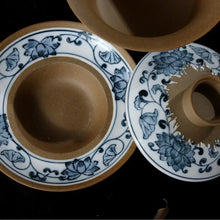 Charger l'image dans la galerie, Rustic Porcelain GaiWan 200cc, 2 Patterns' Scenery Painting. - photo 3