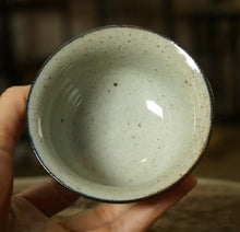 Load image into Gallery viewer, Rustic Porcelain GaiWanFull 175cc, Caligraphy Painting. - photo 5