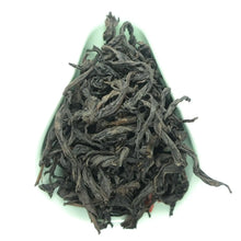 Laden Sie das Bild in den Galerie-Viewer, Spring "Fo Shou" Medium-heavy Roasted Special Grade Wuyi Yancha Oolong Tea - King Tea Mall