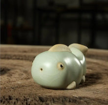 Cargar imagen en el visor de la galería, Tea Pet, Ru Yao Kiln Pottery Ceramic. 4 Paterns - photo 7