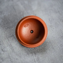 Load image into Gallery viewer, Yixing Li Xing (Pear Style) Teapot in Zhao Zhuang Zhu Ni Clay - photo 8