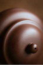 Load image into Gallery viewer, Yixing Pan Hu Teapot 130ml, Zi Ni, Purple Mud - photo 10