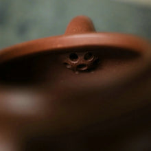 Load image into Gallery viewer, Yixing Pan Hu Teapot 130ml, Zi Ni, Purple Mud - photo 11