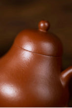 Load image into Gallery viewer, Yixing Si Ting Teapot in Zhao Zhuang Zhu Ni Clay - photo 5